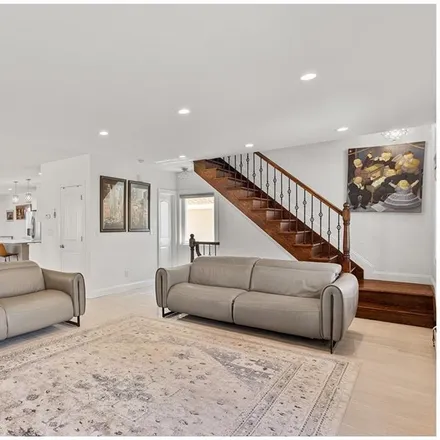 Buy this 6 bed house on 482 Amherst Avenue in New York, NY 10306