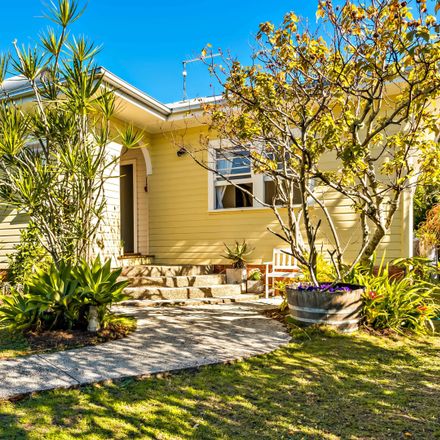 Rent this 3 bed house on Mullumbimby