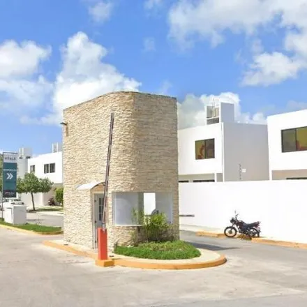 Buy this 3 bed house on Calle Paseo de Segovia in Gran Santa Fe I, 77518 Cancún