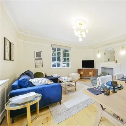 Rent this 2 bed room on Cropthorne Court in 20-28 Maida Vale, London