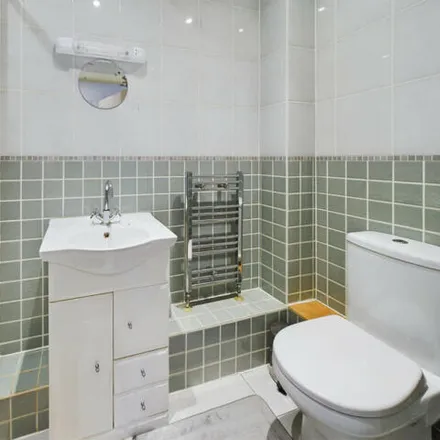 Image 7 - Highland Road, Bromley Park, London, BR1 4AD, United Kingdom - Apartment for sale