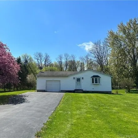 Buy this 3 bed house on 5650 Leete Road in Hickory Corners, Lockport