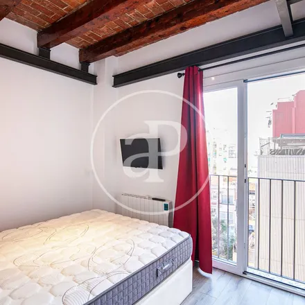 Image 2 - Carrer de Besalú, 50, 08026 Barcelona, Spain - Apartment for rent