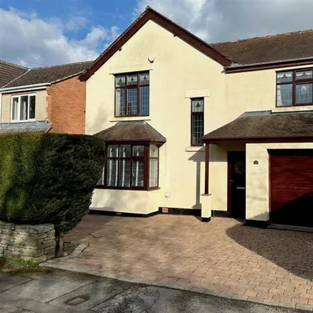 Buy this 4 bed house on Brookside Bar in Chesterfield, S40 3PL