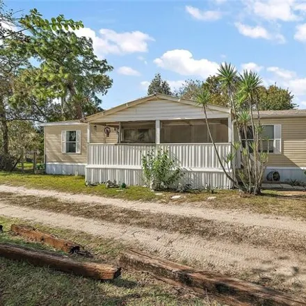 Buy this studio apartment on 8583 Southeast 126th Place in Belleview, FL 34420