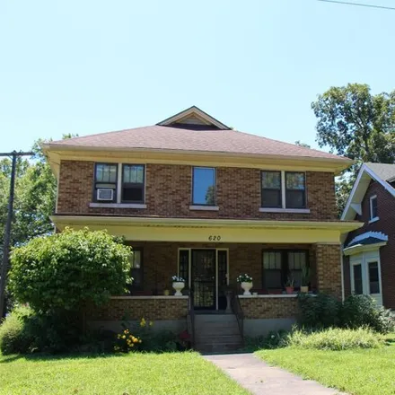 Rent this 1 bed apartment on 620 Eastern Parkway in Louisville, KY 40217