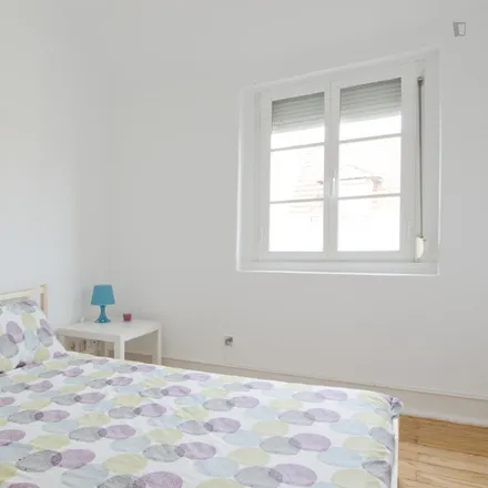 Rent this 2 bed room on Rua Mestre António Martins in 1170-340 Lisbon, Portugal
