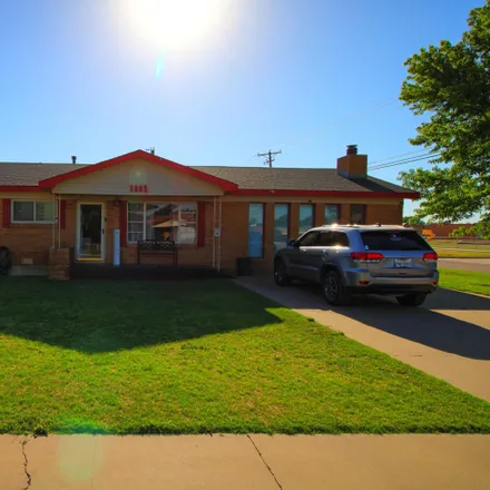 Buy this 3 bed house on 1902 South Grinnell Street in Perryton, TX 79070