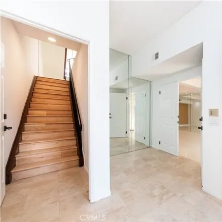 Image 5 - 1572 Michael Lane, Los Angeles, CA 90272, USA - Townhouse for sale