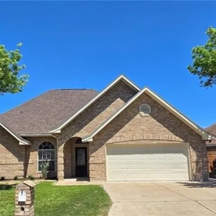 Buy this 4 bed house on 2408 Thunderbird Avenue in McAllen, TX 78504