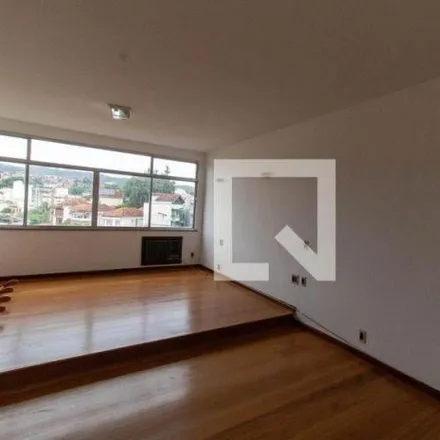 Rent this 3 bed apartment on Rua Ministro Otávio Kelly 385 in Icaraí, Niterói - RJ