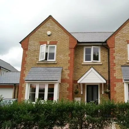 Rent this 4 bed house on Endeavour Close in Lower Stondon, SG16 6JR