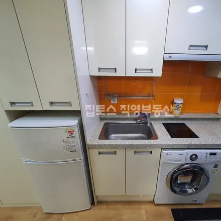 Rent this studio apartment on 서울특별시 은평구 역촌동 72-34