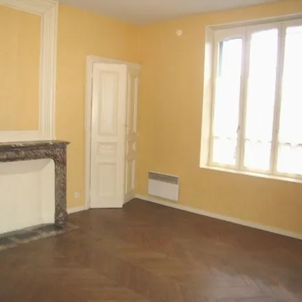 Rent this 2 bed apartment on 20 Rue Henri Barbusse in 50130 Cherbourg-en-Cotentin, France