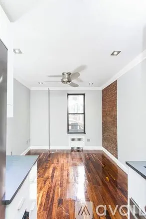 Rent this 1 bed apartment on 250 E 50th St