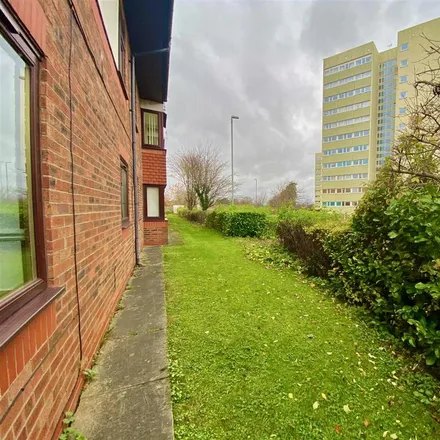 Image 4 - Saint Vincent Court, Gateshead, NE8 3DZ, United Kingdom - Apartment for rent