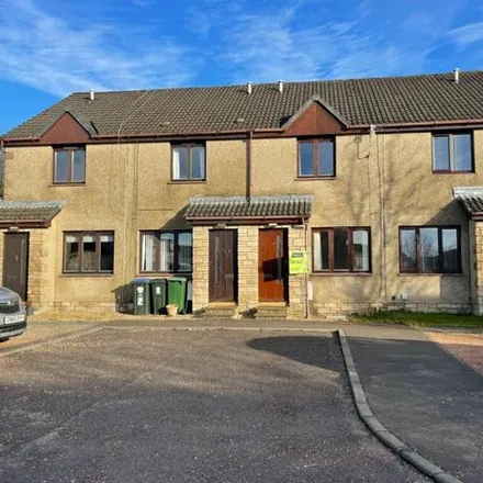 Buy this 2 bed townhouse on Sandport Close in Kinross, KY13 8FZ