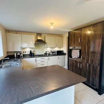 Rent this 4 bed apartment on Lapwing Place in Doxey, ST16 1FX