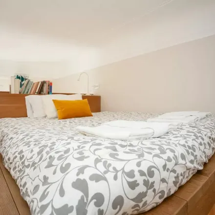 Rent this 4 bed apartment on Via Giorgio Washington 51 in 20146 Milan MI, Italy