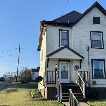 Buy this 5 bed house on 413 Arch Street in Fairmont, WV 26554