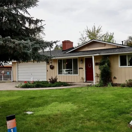 Buy this 3 bed house on 1105 Bryant Street in Walla Walla, WA 99362