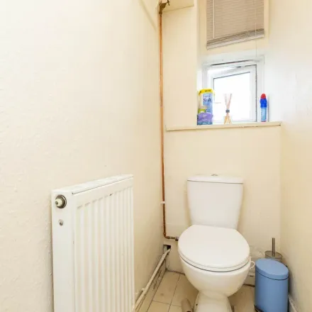 Image 5 - Evelyn Court, Evelyn Walk, London, N1 7PN, United Kingdom - Apartment for rent