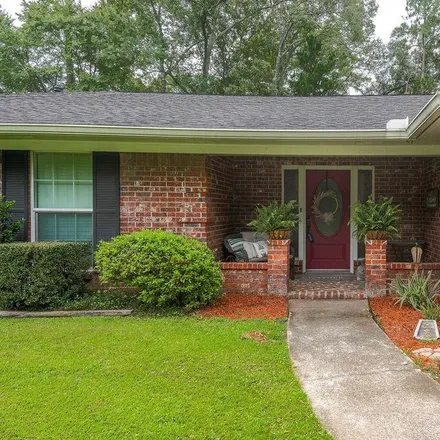 Buy this 3 bed house on 1504 Cherry Hill Drive in Lufkin, TX 75904
