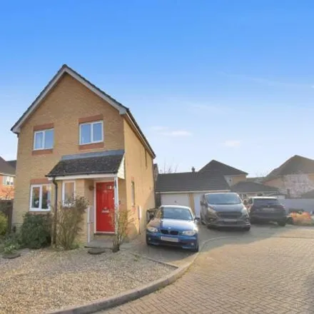 Buy this 3 bed house on Butterside Road in South Willesborough, TN23 3PD