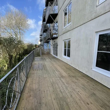 Rent this 1 bed apartment on Wellington Terrace in Falmouth, TR11 3BL