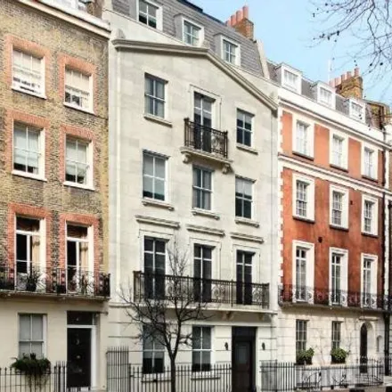 Rent this 3 bed apartment on 5 Upper Brook Street in London, W1K 2BW