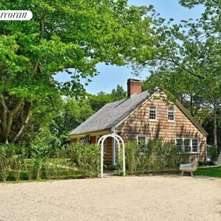 Image 3 - 9 Cross Highway, East Hampton, East Hampton North, NY 11937, USA - House for sale