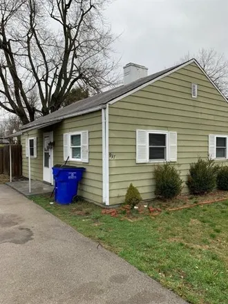 Rent this 2 bed house on 937 Meadow Lane in Lexington, KY 40505