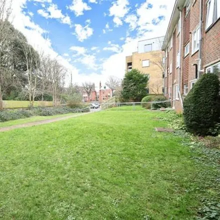 Image 6 - Goldstone Crescent, Hove, BN3 6AN, United Kingdom - Apartment for sale