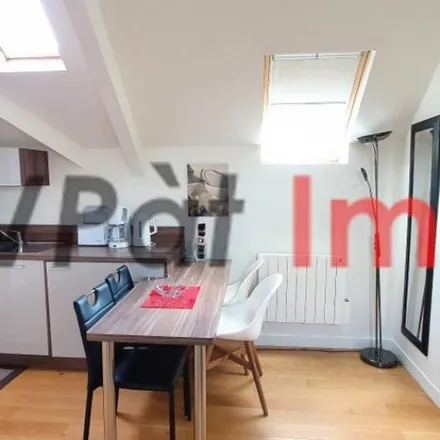 Image 5 - 8BIS Rue Montbauron, 78000 Versailles, France - Apartment for rent