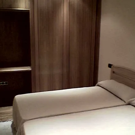 Rent this 2 bed apartment on O Recuncho de Cris in Rúa Lúa, 15002 A Coruña
