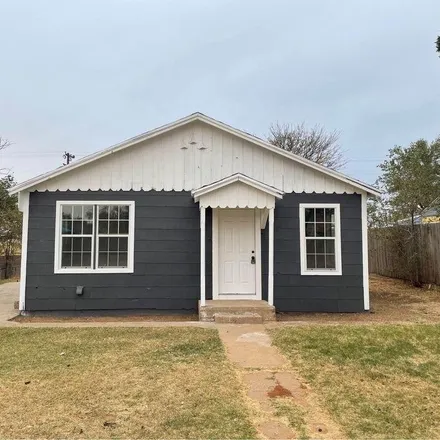 Buy this 2 bed house on 407 43rd Street in Lubbock, TX 79404