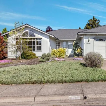 Image 1 - 2550 Powell St, Medford, Oregon, 97504 - House for sale