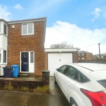 Buy this 3 bed duplex on Royton in Shaw Road / outside Angel Inn, Shaw Road