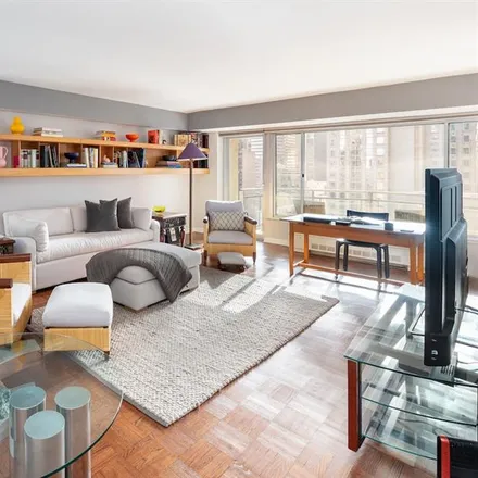 Buy this studio apartment on 118 EAST 60TH STREET 27G in New York