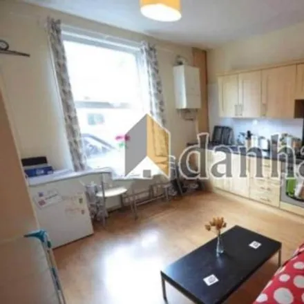 Rent this 3 bed house on Autumn Street in Leeds, LS6 1RH