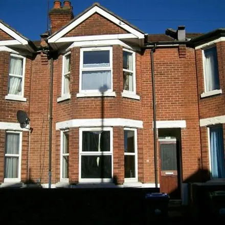 Rent this 4 bed apartment on Highfield Lane in Portswood Park, Southampton