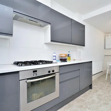 Image 3 - 17 Redvers Road, Brighton, BN2 4BF, United Kingdom - Townhouse for rent