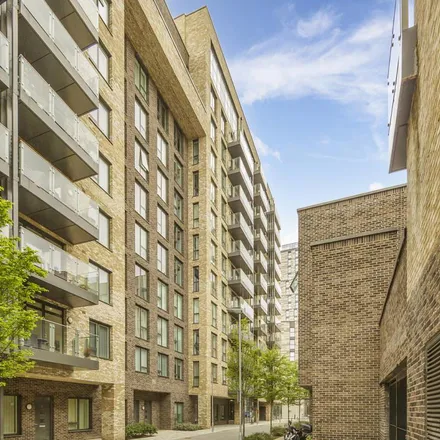 Image 7 - Lamington Heights, 8 Madeira Street, London, E14 6TR, United Kingdom - Apartment for rent