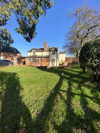 Image 2 - Bramley Lane, Higher Kinnerton, CH4 9AX, United Kingdom - House for rent