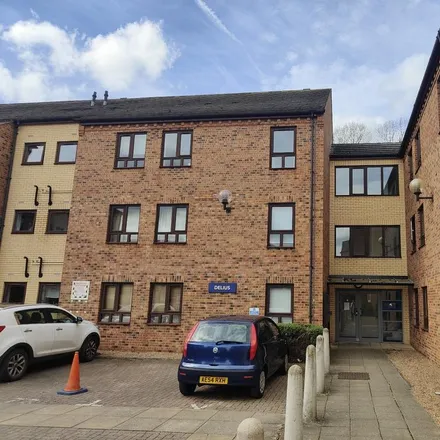Rent this 2 bed apartment on Woodlands Village in Wakefield, WF1 5FX