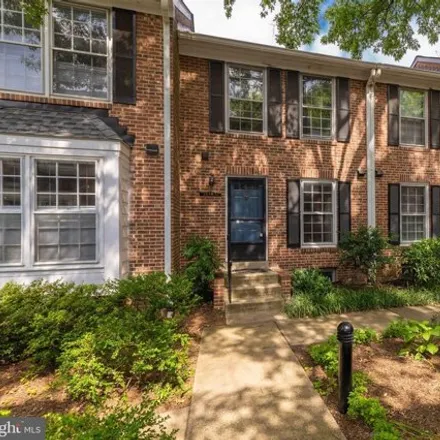 Rent this 2 bed condo on 2440 South Walter Reed Drive in Arlington, VA 22206