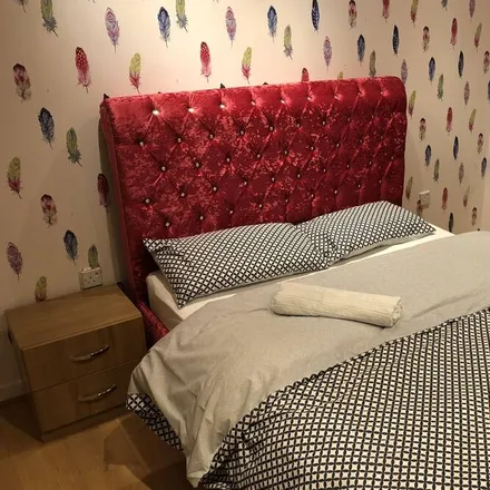 Rent this 3 bed house on Farnham Royal in SL2 3AB, United Kingdom