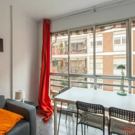 Rent this 5 bed apartment on Carrer del Pintor Zariñena in 46001 Valencia, Spain