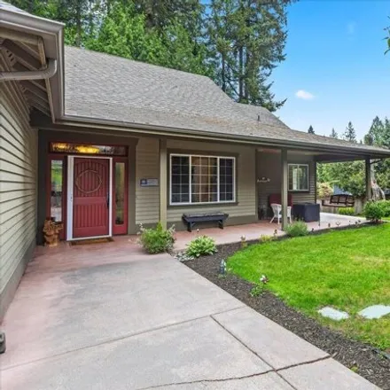 Image 2 - 3799 Northeast 170th Place, Lake Forest Park, WA 98155, USA - House for sale