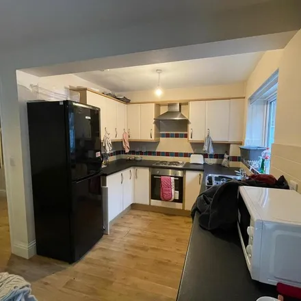 Image 3 - 28 Oxford Avenue, Plymouth, PL3 4SQ, United Kingdom - House for rent